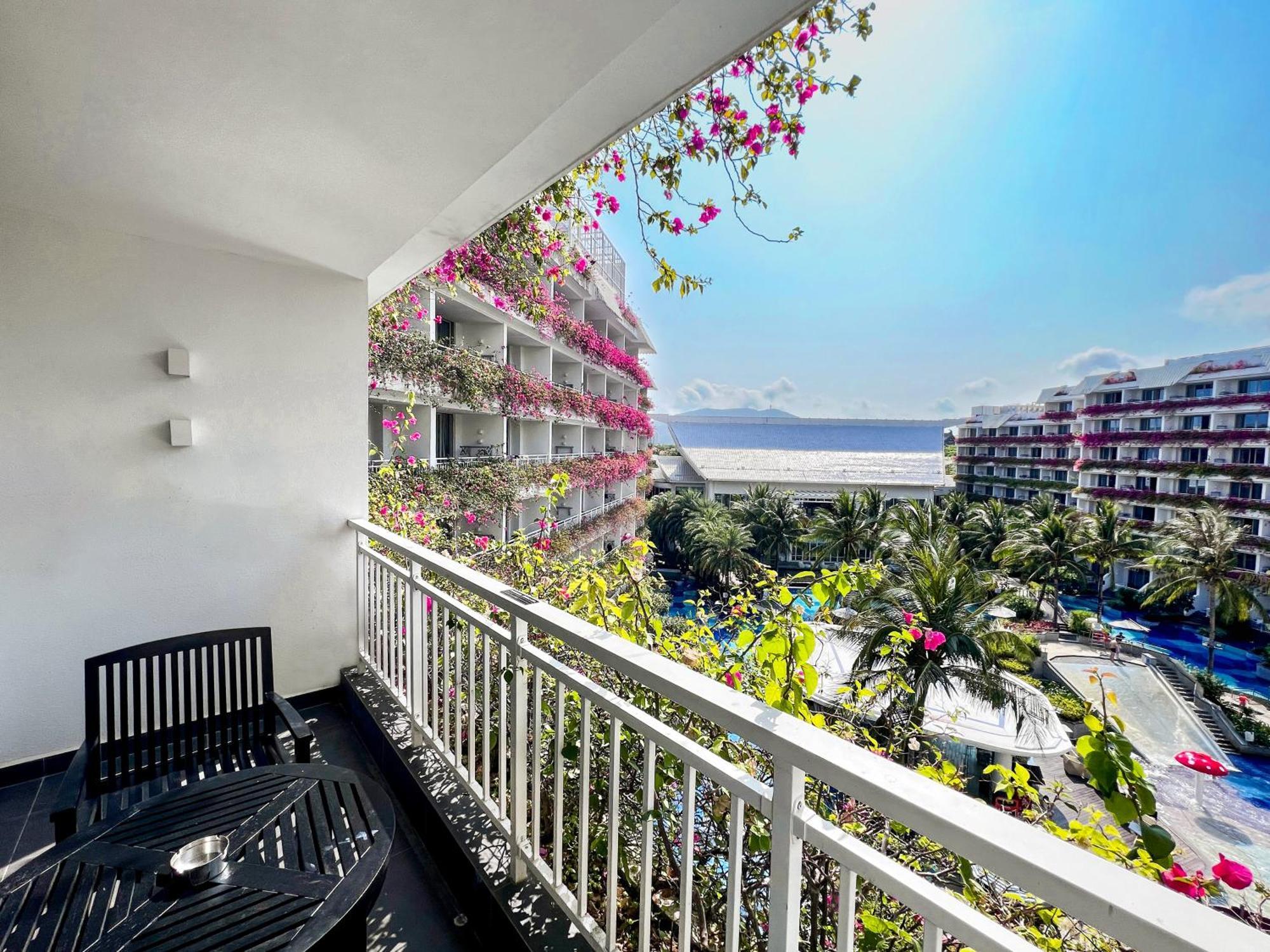 Palace Resort Yalong Bay Sanya Exterior foto