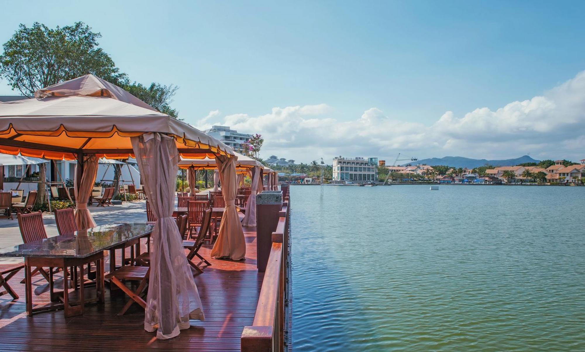Palace Resort Yalong Bay Sanya Exterior foto